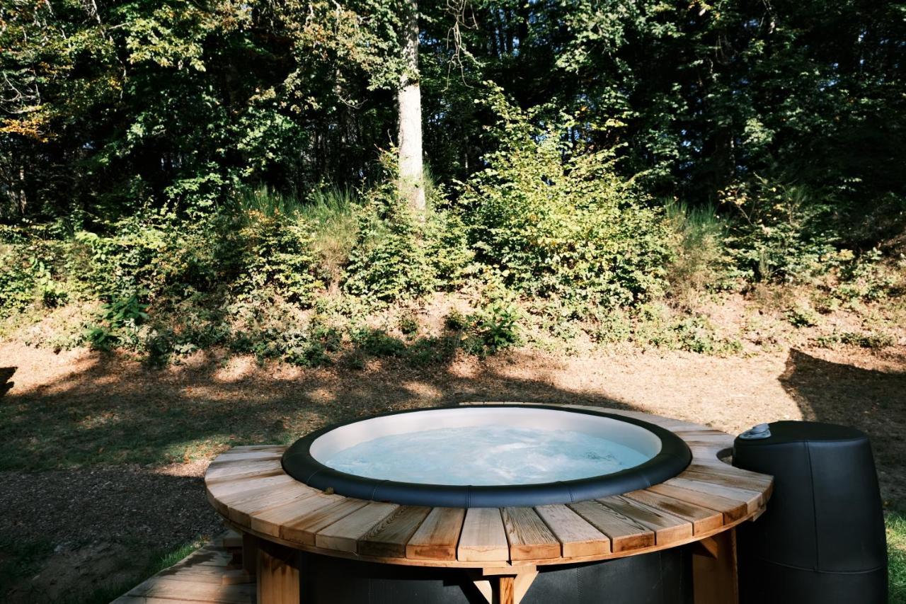 Liginiac Lodge Avec Spa Privatif - Foret Et Lac מראה חיצוני תמונה