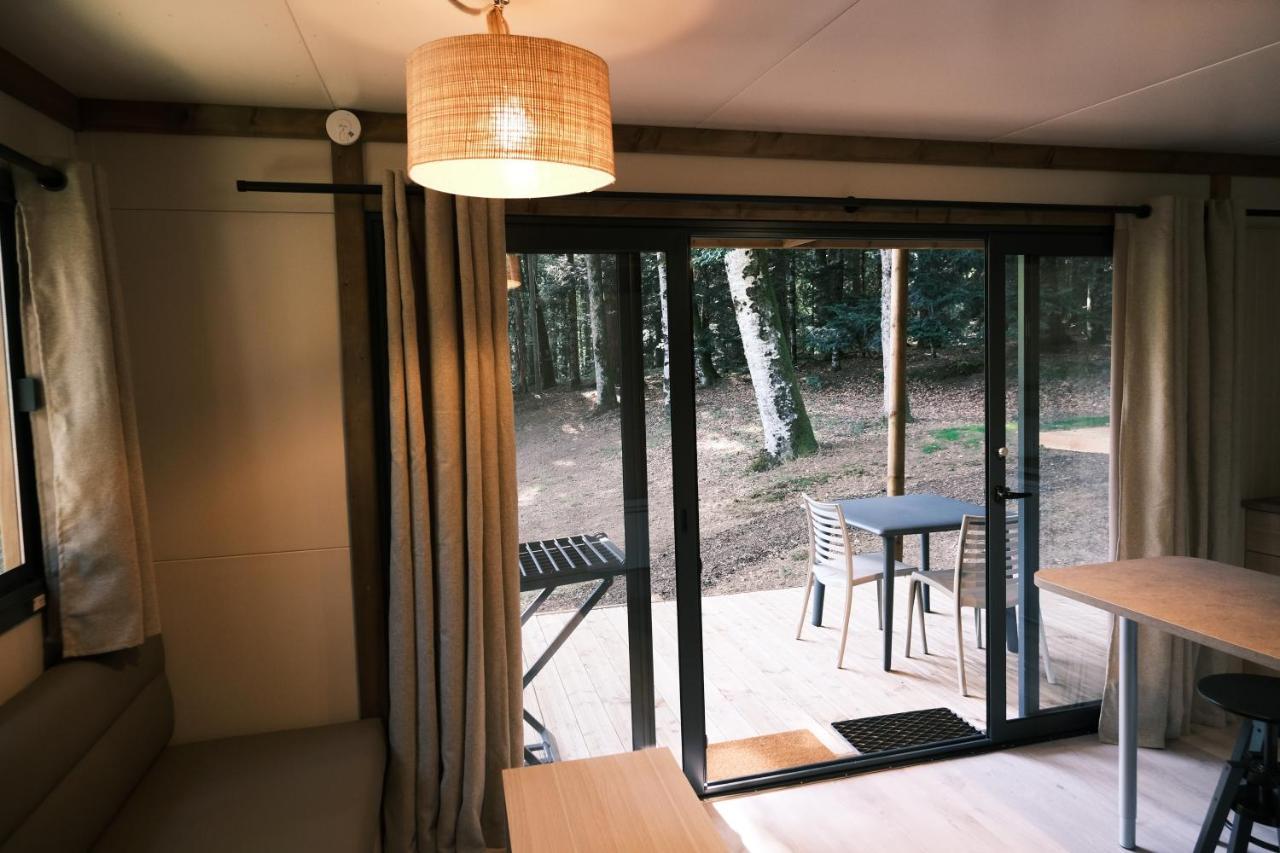Liginiac Lodge Avec Spa Privatif - Foret Et Lac מראה חיצוני תמונה