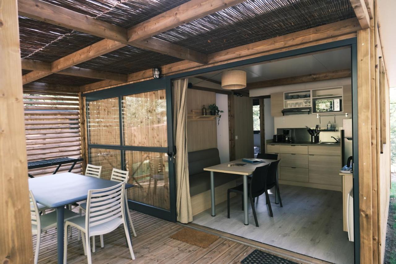 Liginiac Lodge Avec Spa Privatif - Foret Et Lac מראה חיצוני תמונה
