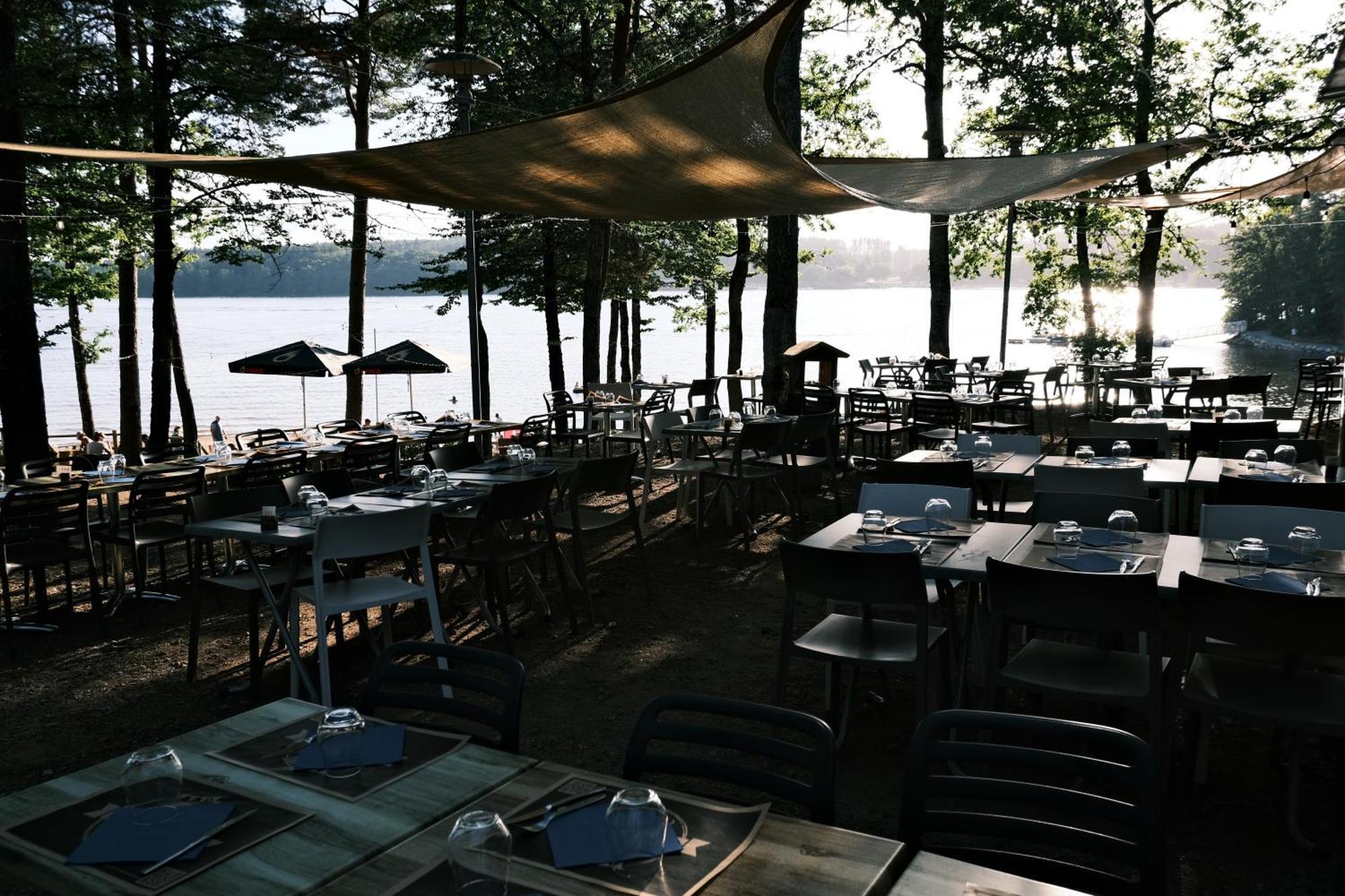 Liginiac Lodge Avec Spa Privatif - Foret Et Lac מראה חיצוני תמונה