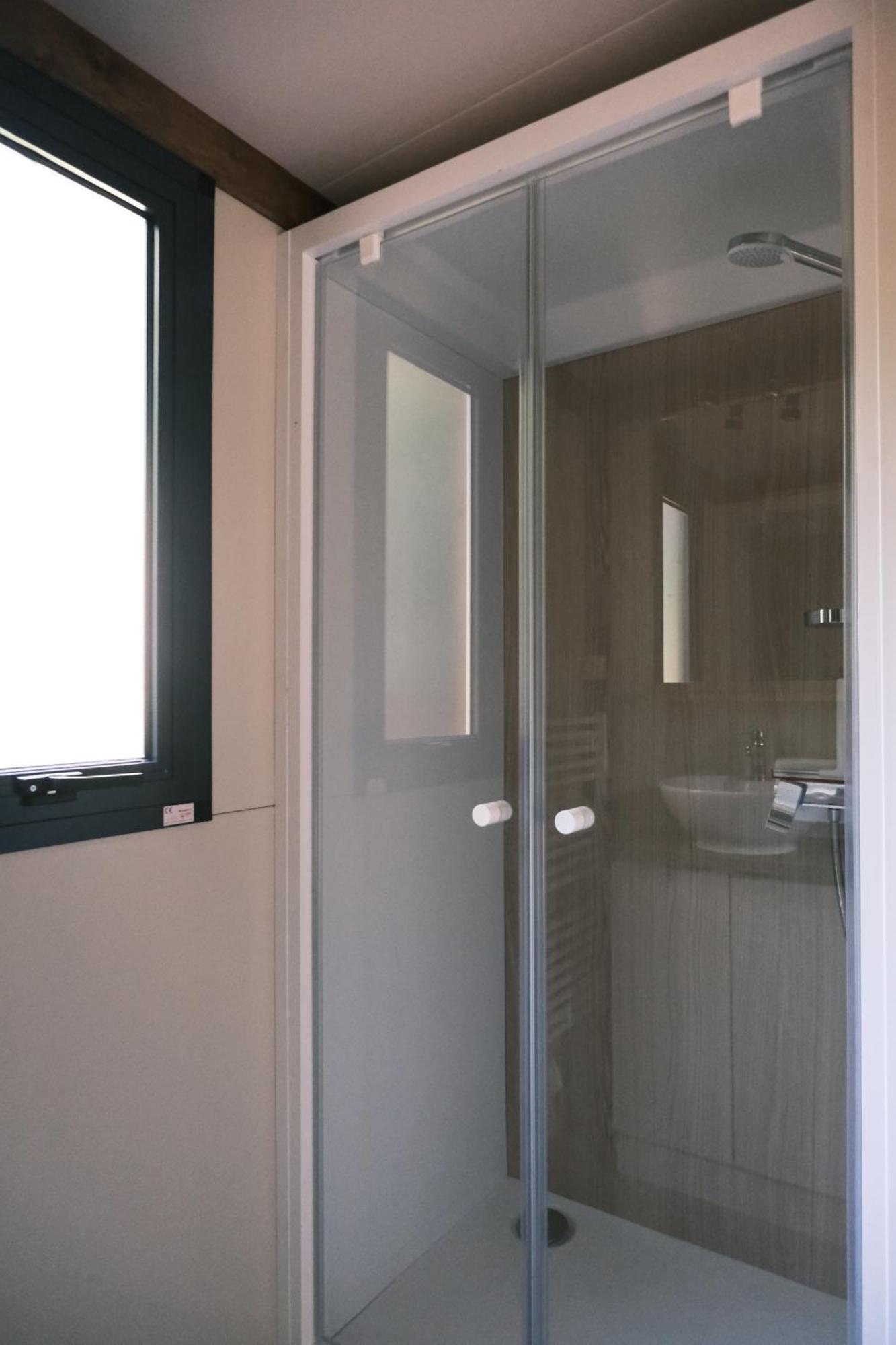Liginiac Lodge Avec Spa Privatif - Foret Et Lac מראה חיצוני תמונה